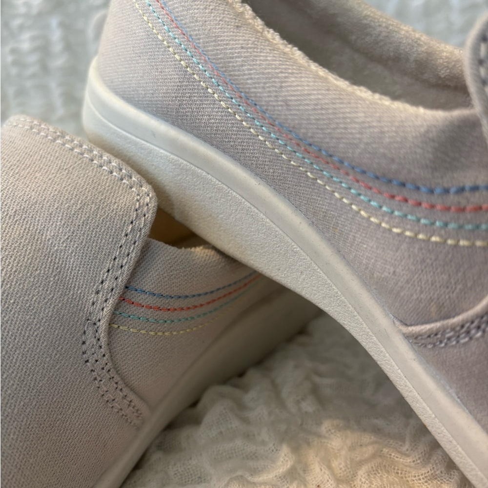 Vionic Beach Slip-Ons! - image 2